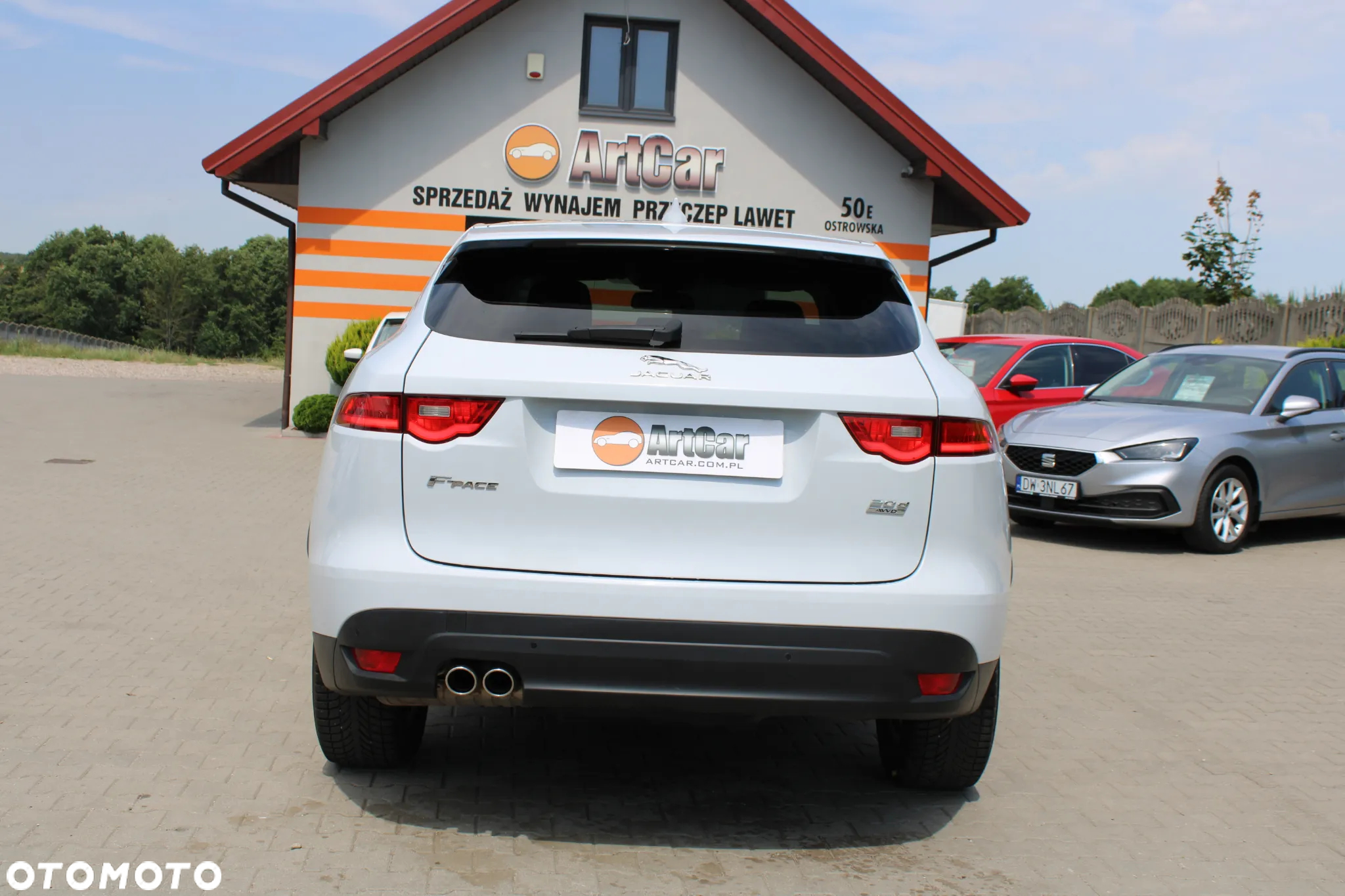 Jaguar F-Pace - 16