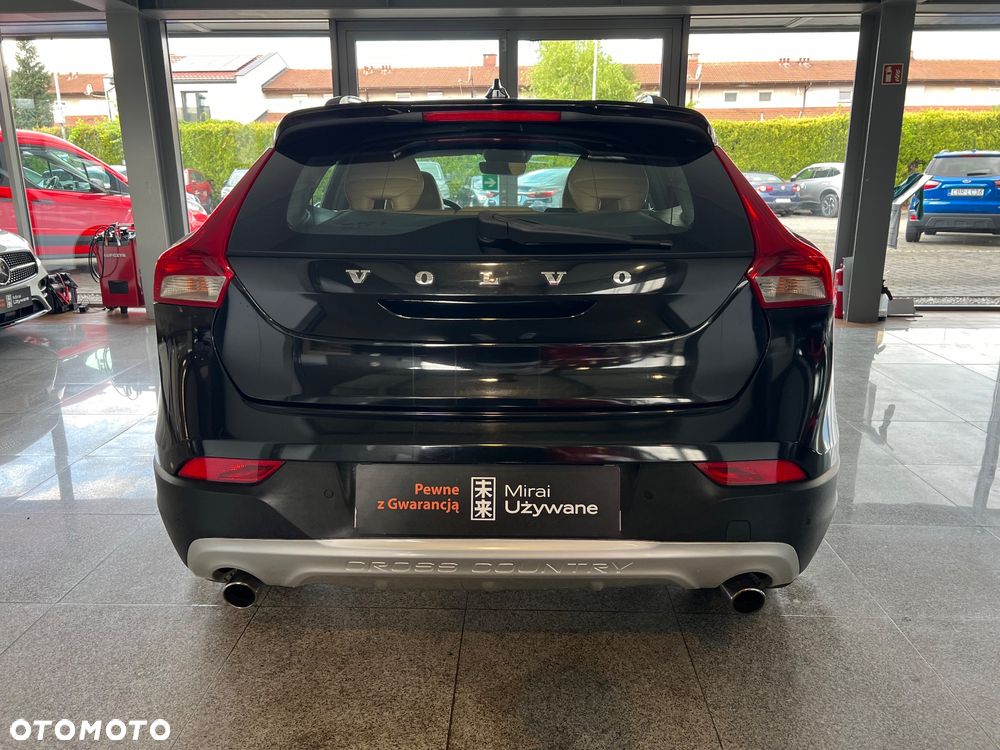 Volvo V40 Cross Country D3 Drive-E Summum - 11