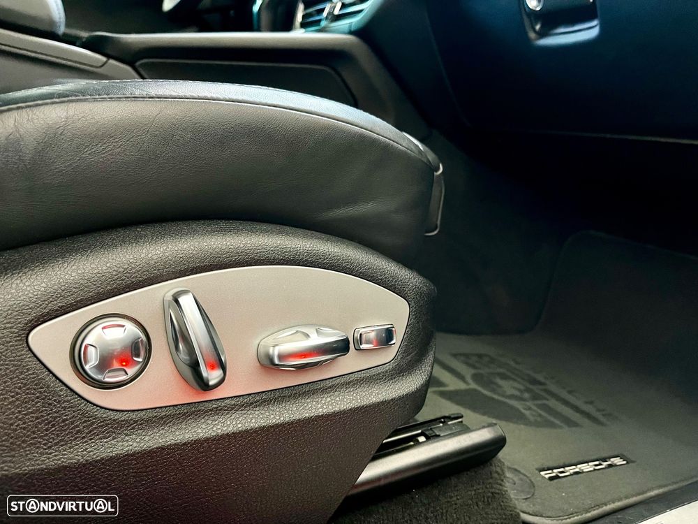 Porsche Macan S - 31