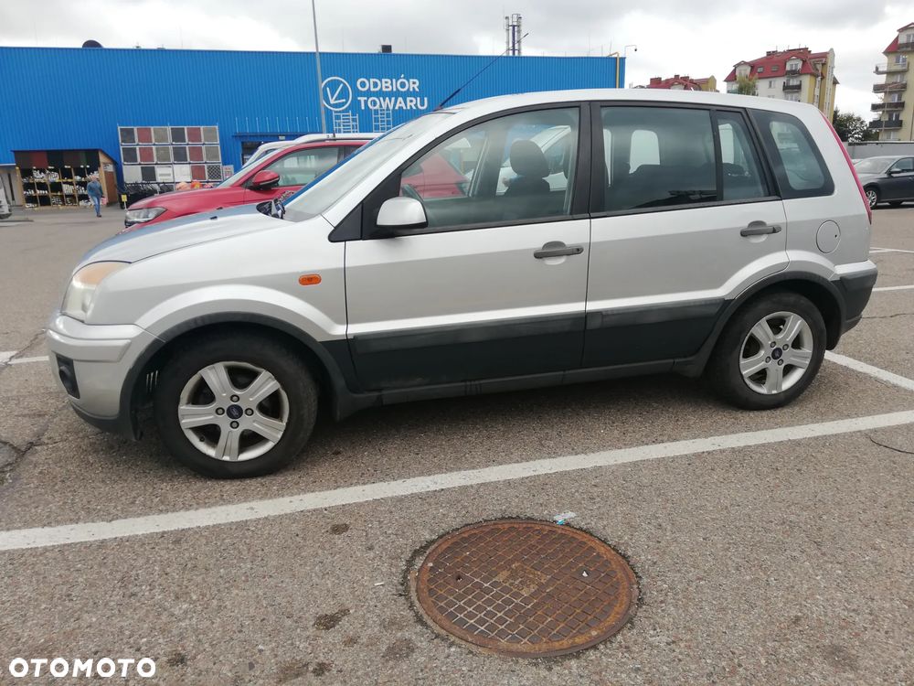 Ford Fusion - 1