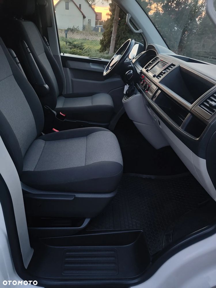 Volkswagen Transporter T6 L1H1 2.0 TDI 150 kM - 24