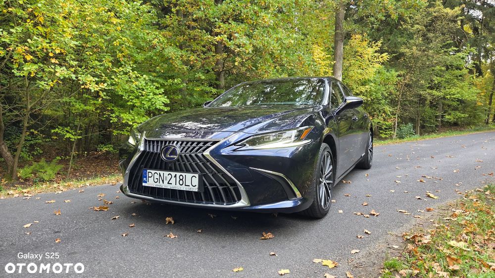 Lexus Es 2022 photo 2