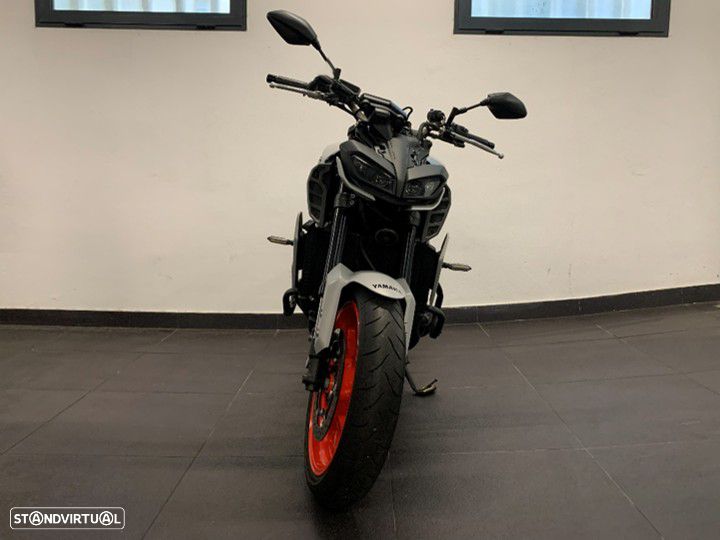 Yamaha MT-09 - 4