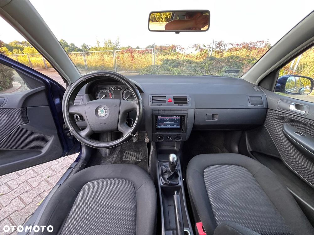 Skoda Fabia - 11
