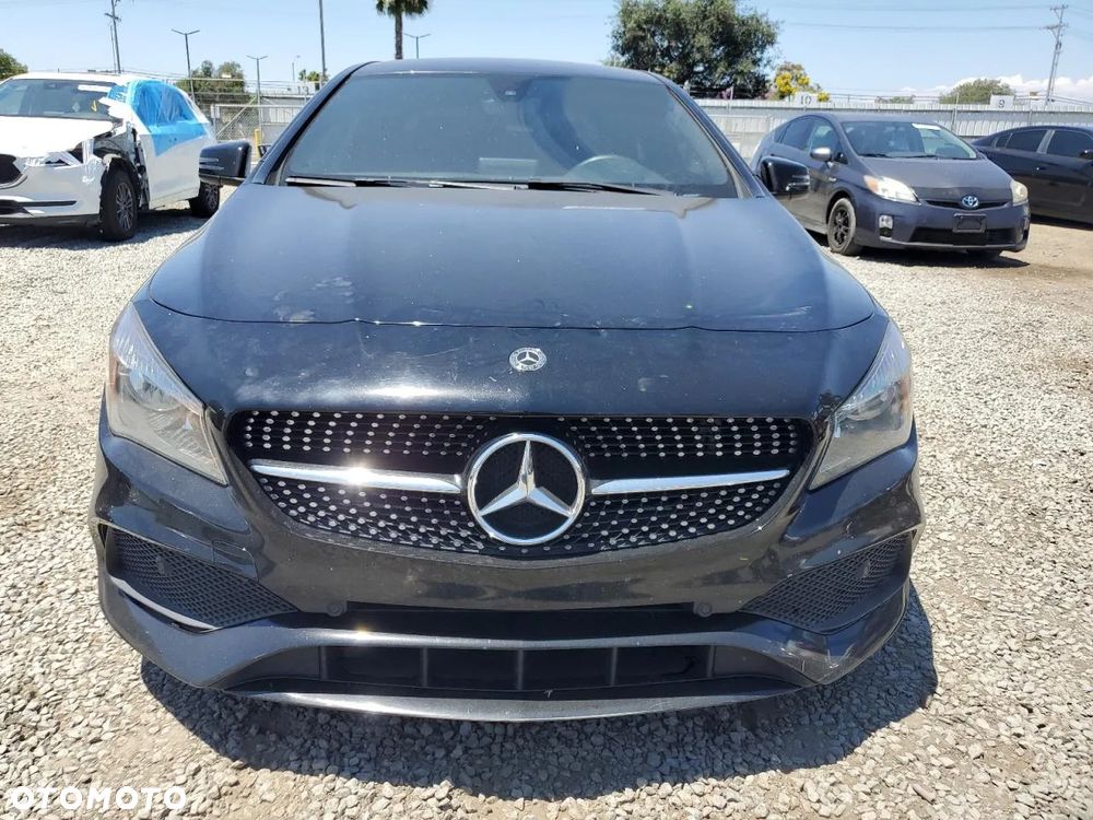 Mercedes-Benz CLA 250 7G-DCT Sport - 5