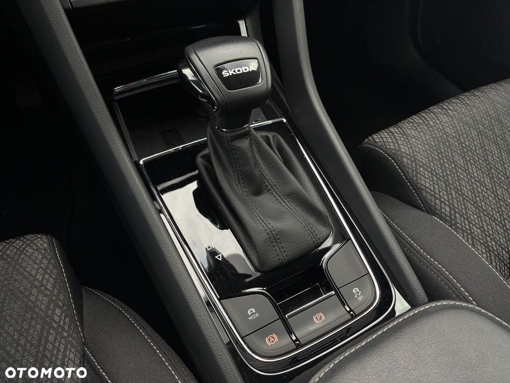 Skoda Karoq 1.5 TSI ACT Style DSG - 24