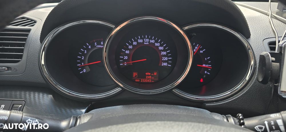 Kia Sorento - 8