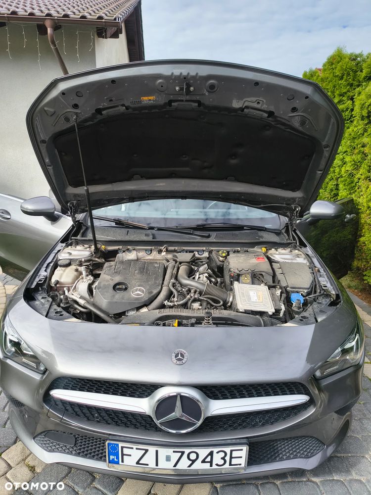 Mercedes-Benz CLA 180 7G-DCT - 19
