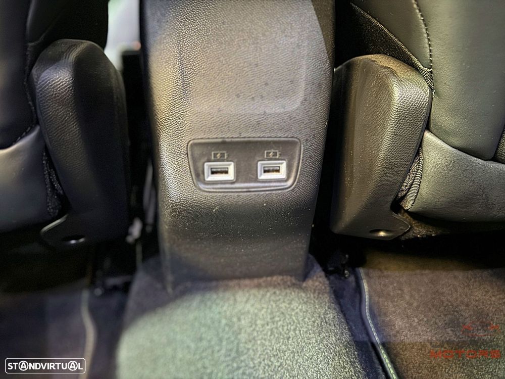 Peugeot 2008 PureTech 155 EAT8 GT Pack - 38