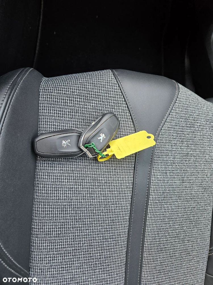 Peugeot 5008 1.5 BlueHDi Allure Pack S&S EAT8 - 16