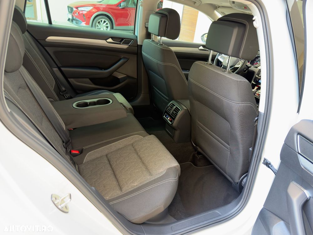 Volkswagen Passat 2.0 TDI SCR DSG Business - 26
