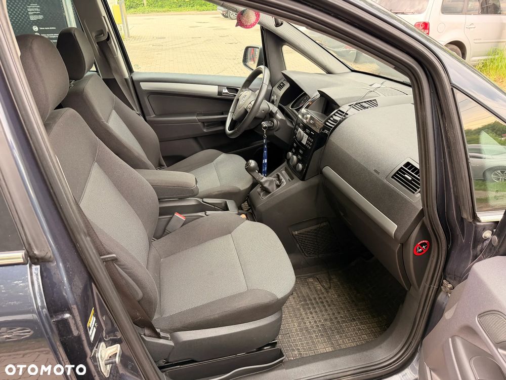 Opel Zafira 1.8 Family - 18