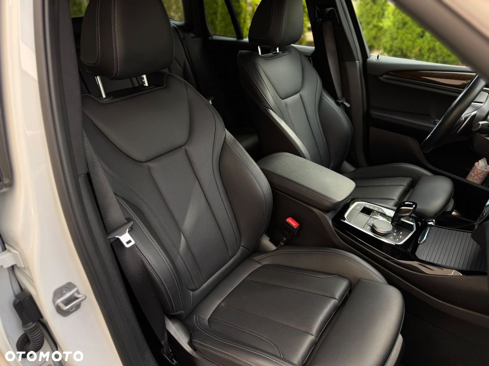 BMW X3 xDrive30i xLine - 23