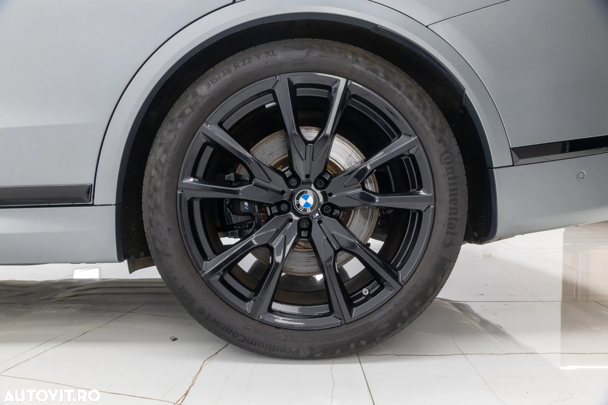 BMW X7 M60i xDrive AT MHEV - 17