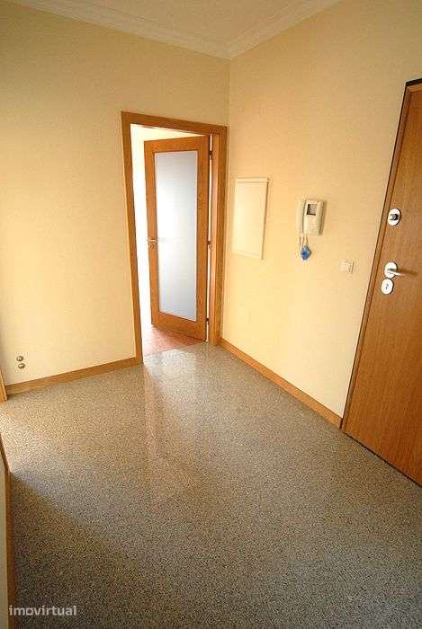 Apartamento T2, com vista para o Dragão - Grande imagem: 2/16