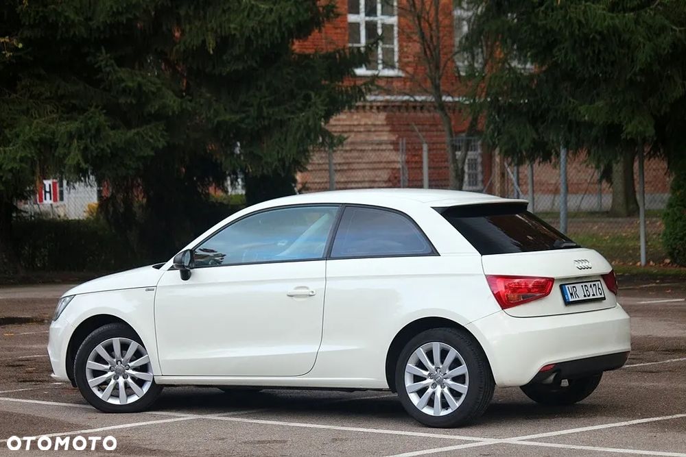 Audi A1 1.2 TFSI S line edition - 11