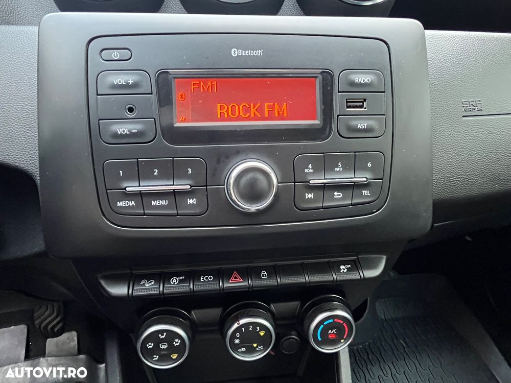 Dacia Duster 1.6 SCe 4WD Essential - 8