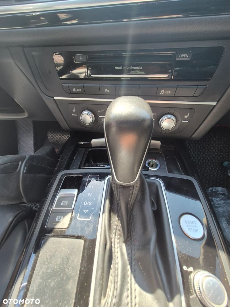 Audi A6 Avant 3.0 TDI Quattro S tronic - 12