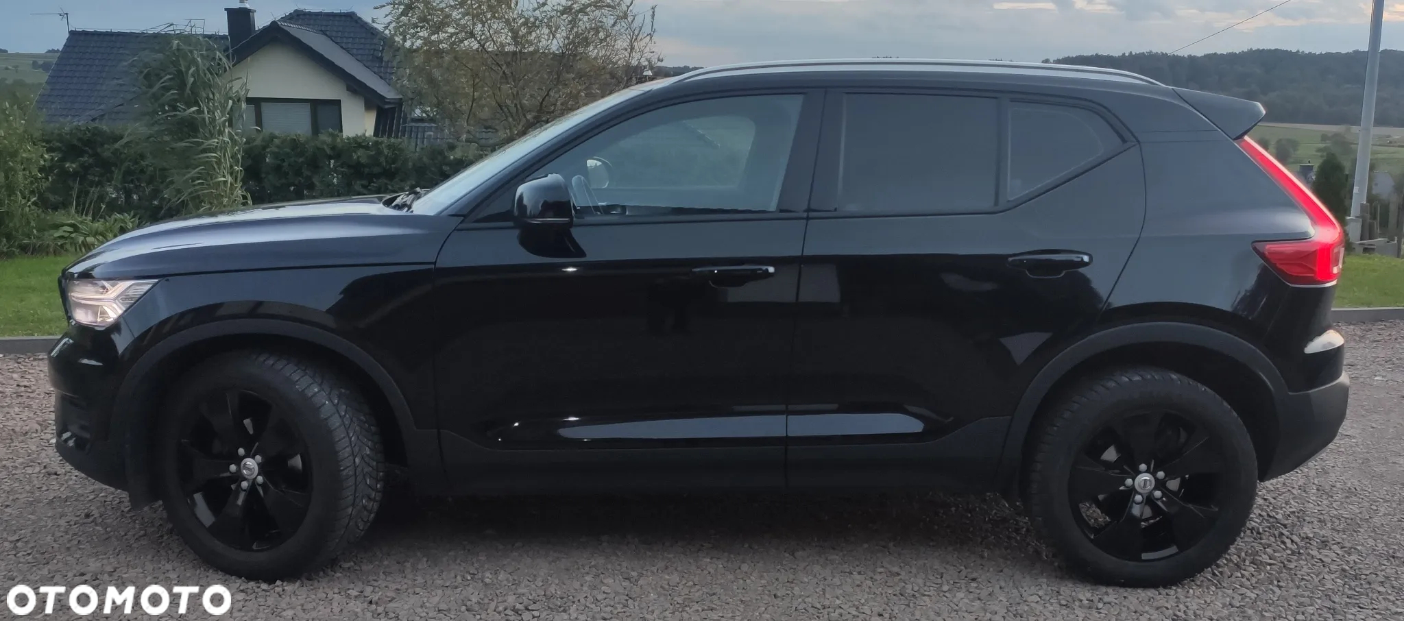Volvo XC 40 T3 Momentum Pro - 34