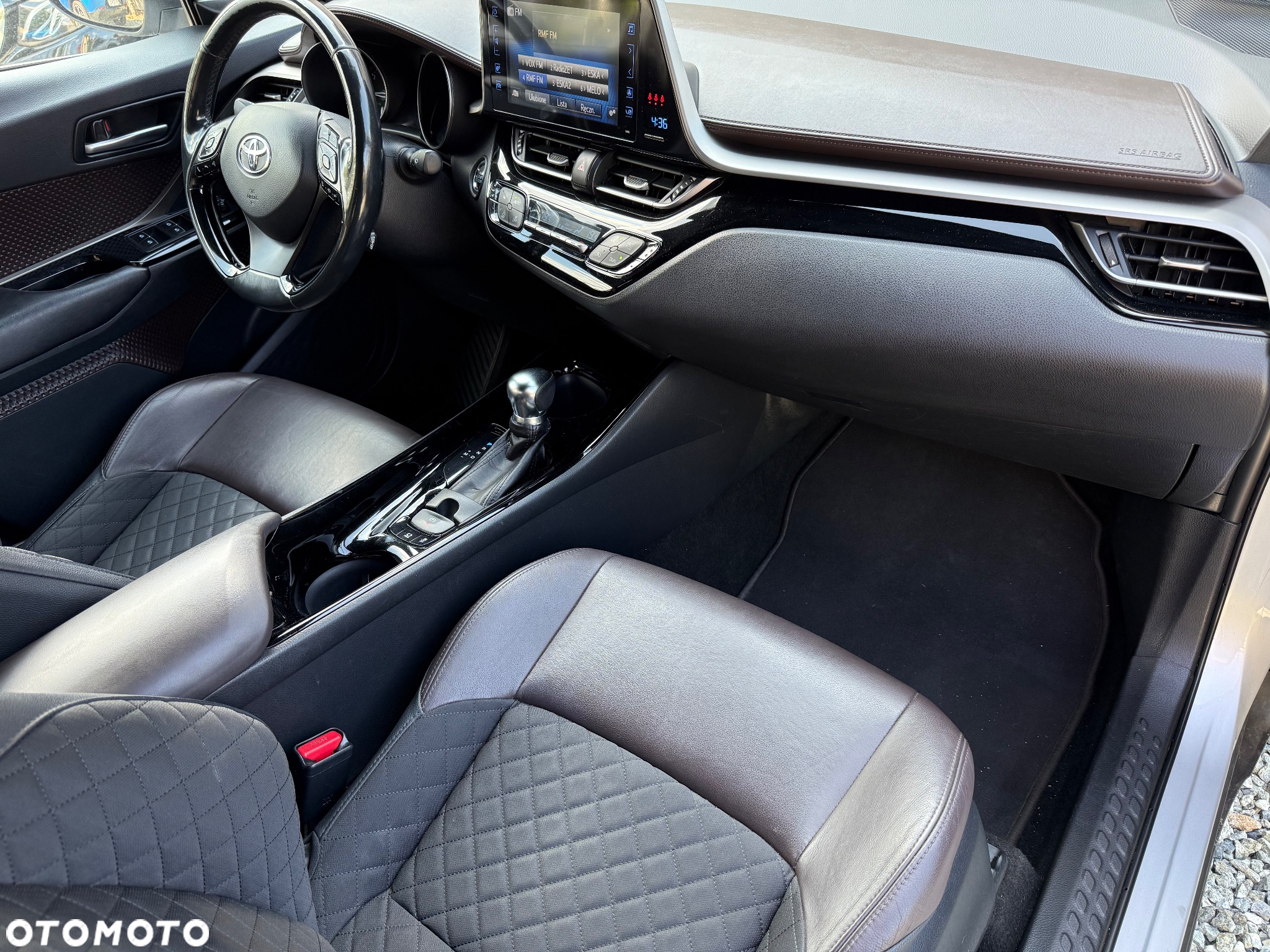 Toyota C-HR 1.2 T Prestige + LED CVT - 13