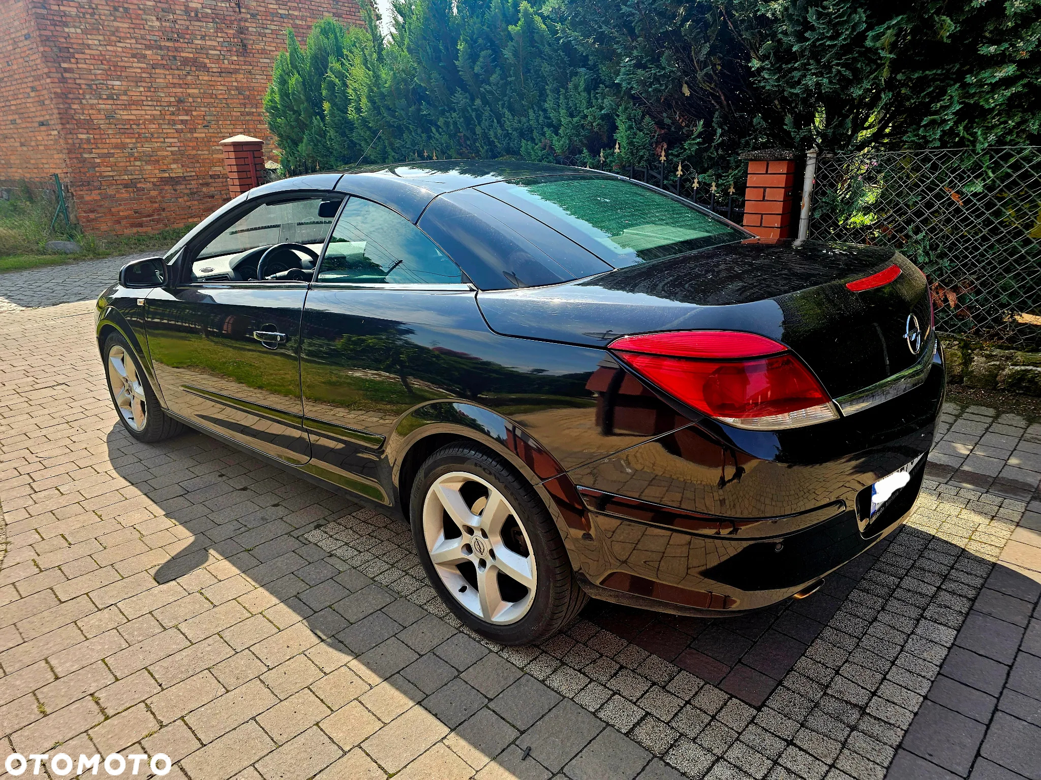 Opel Astra TwinTop 1.9 CDTI Cosmo - 10