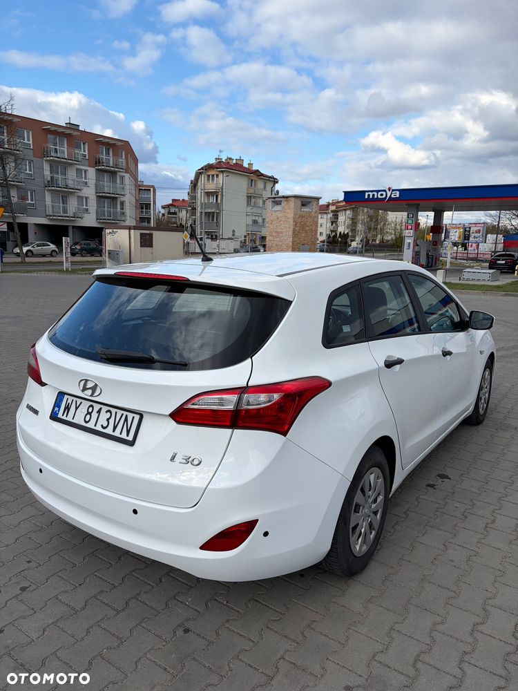 Hyundai i30 1.6 CRDi BlueDrive Classic - 10