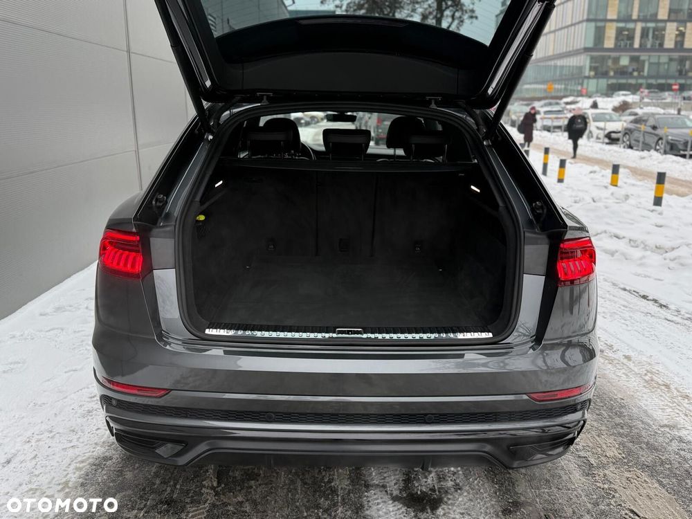 Audi Q8 - 24