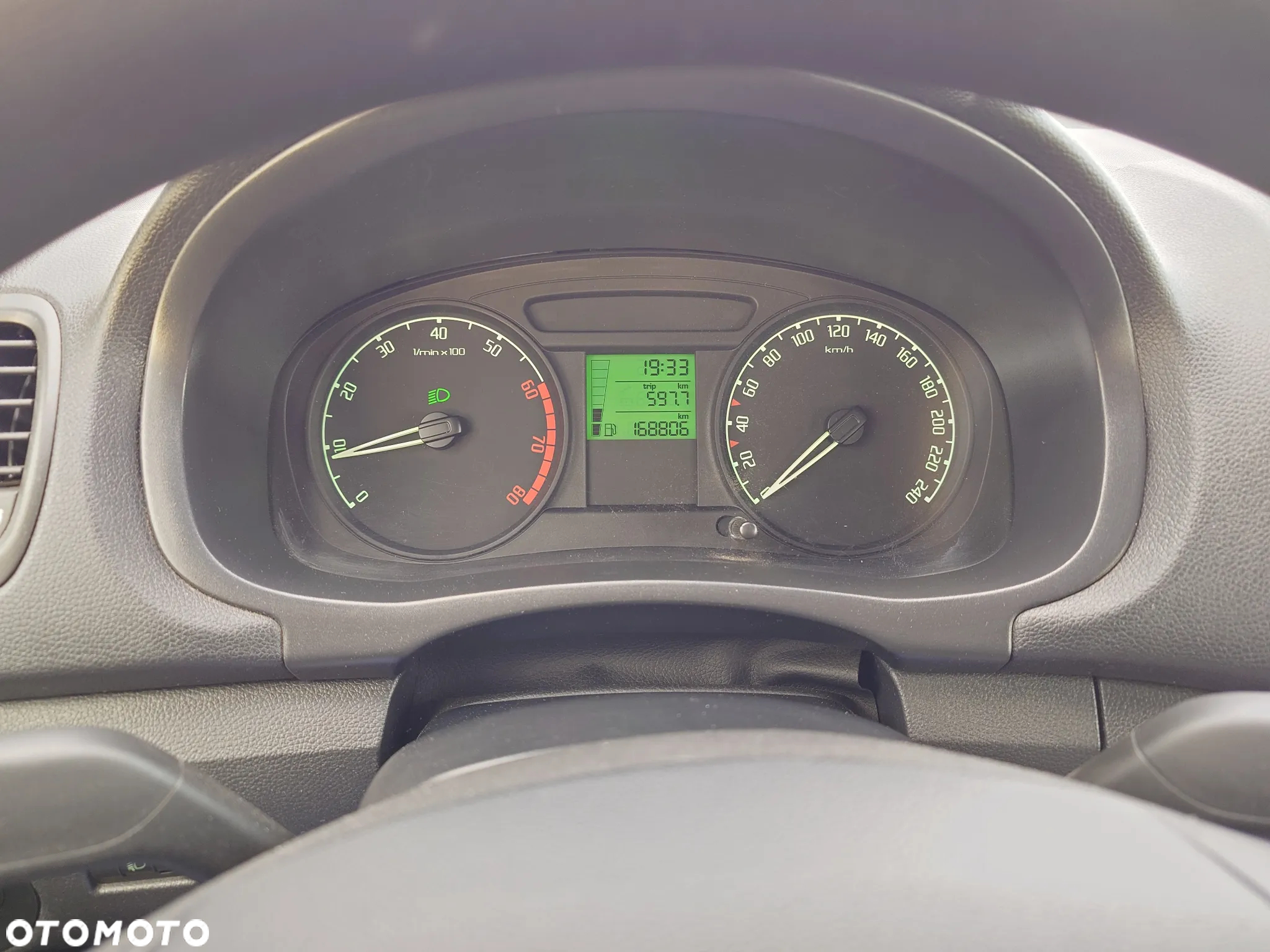 Skoda Fabia 1.2 HTP - 9