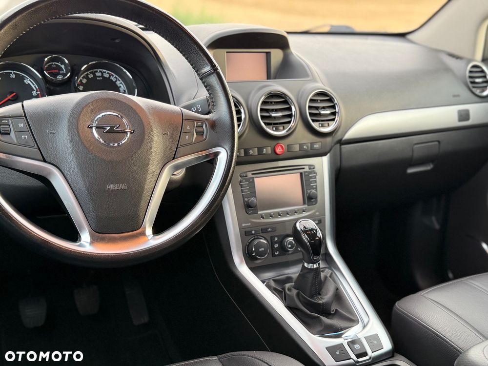 Opel Antara - 24