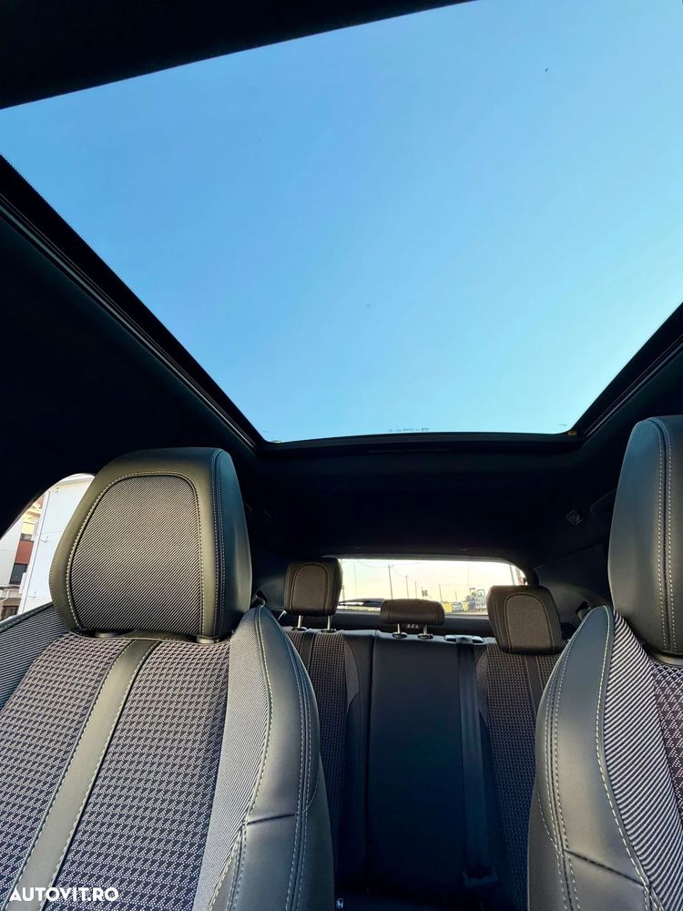 Peugeot 2008 e-2008 GT Line - 4
