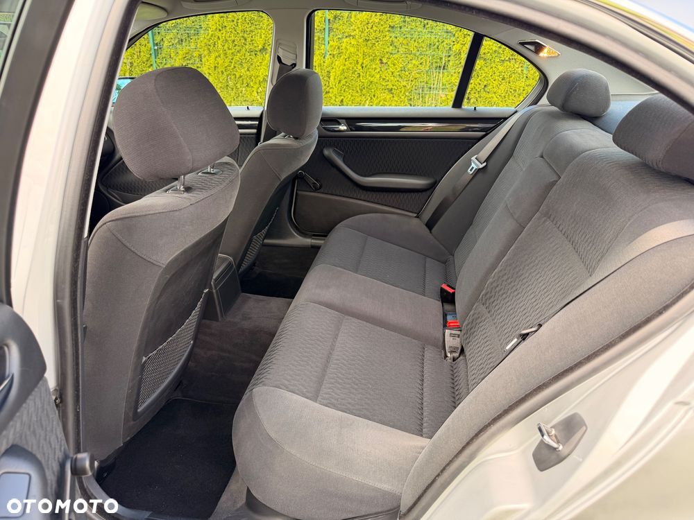 BMW Seria 3 - 17