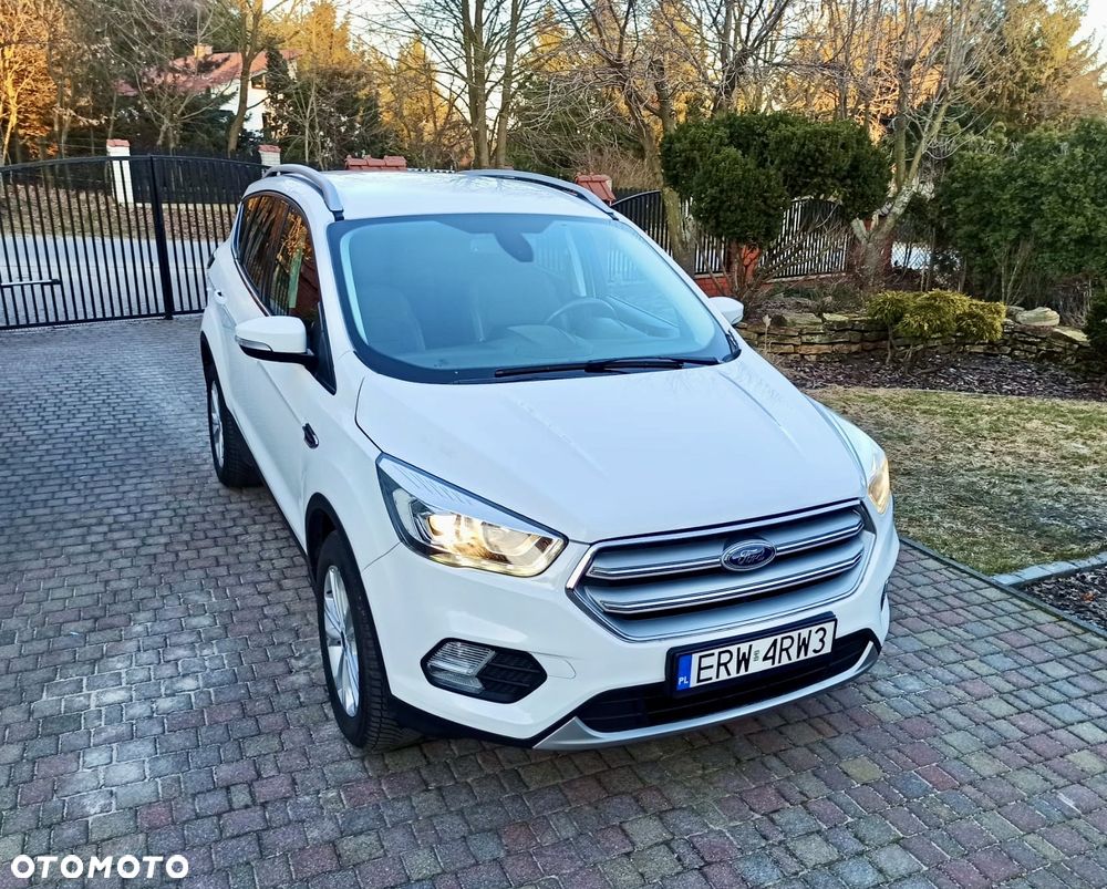 Ford Kuga - 2