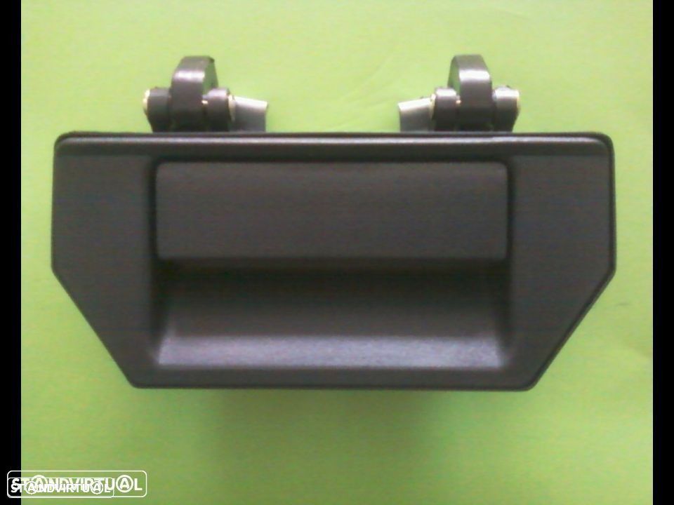 puxador caixa de carga Nissan D21 D22 1986-2004 - 1