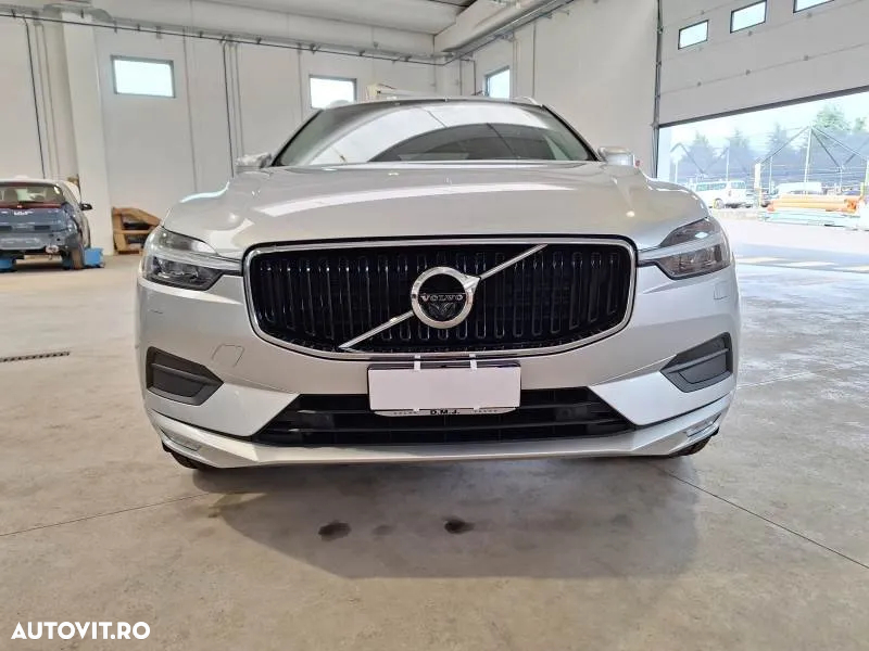 Volvo XC 60 B4 MHEV Momentum Pro - 2
