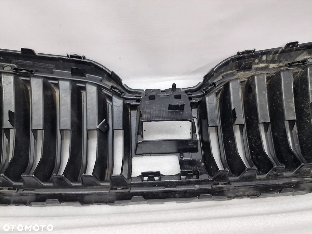 SKODA SUPERB III 3 LIFT 3V0 18- ATRAPA / GRILL PRZEDNI PRZÓD , NR 3V0853653G / 3V0853653K , NR AUKCJI GL155 - 24