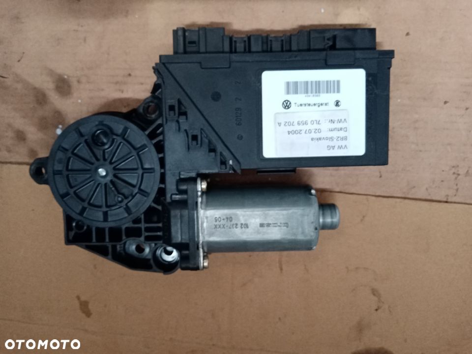 Silniczek szyby prawy przód VW Touareg 7L0959702A - 2