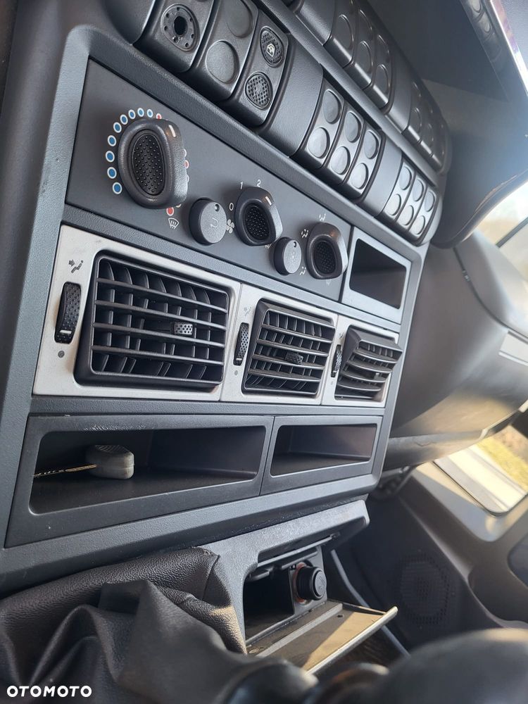Iveco 120e22 - 18
