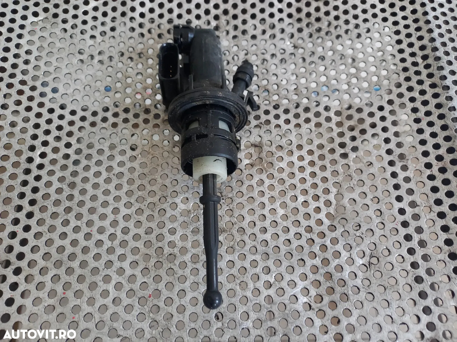 Pompa Cilindru Receptor Ambreiaj Vw Passat B7 An 2011-2012-2013-2014-2015 Motor 1.6 tdi CAY Cutie 5 - 2