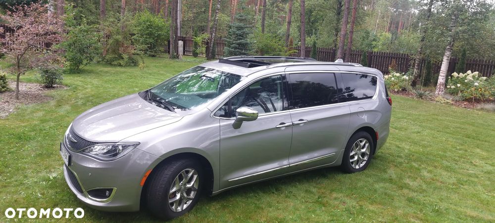 Chrysler Pacifica - 13