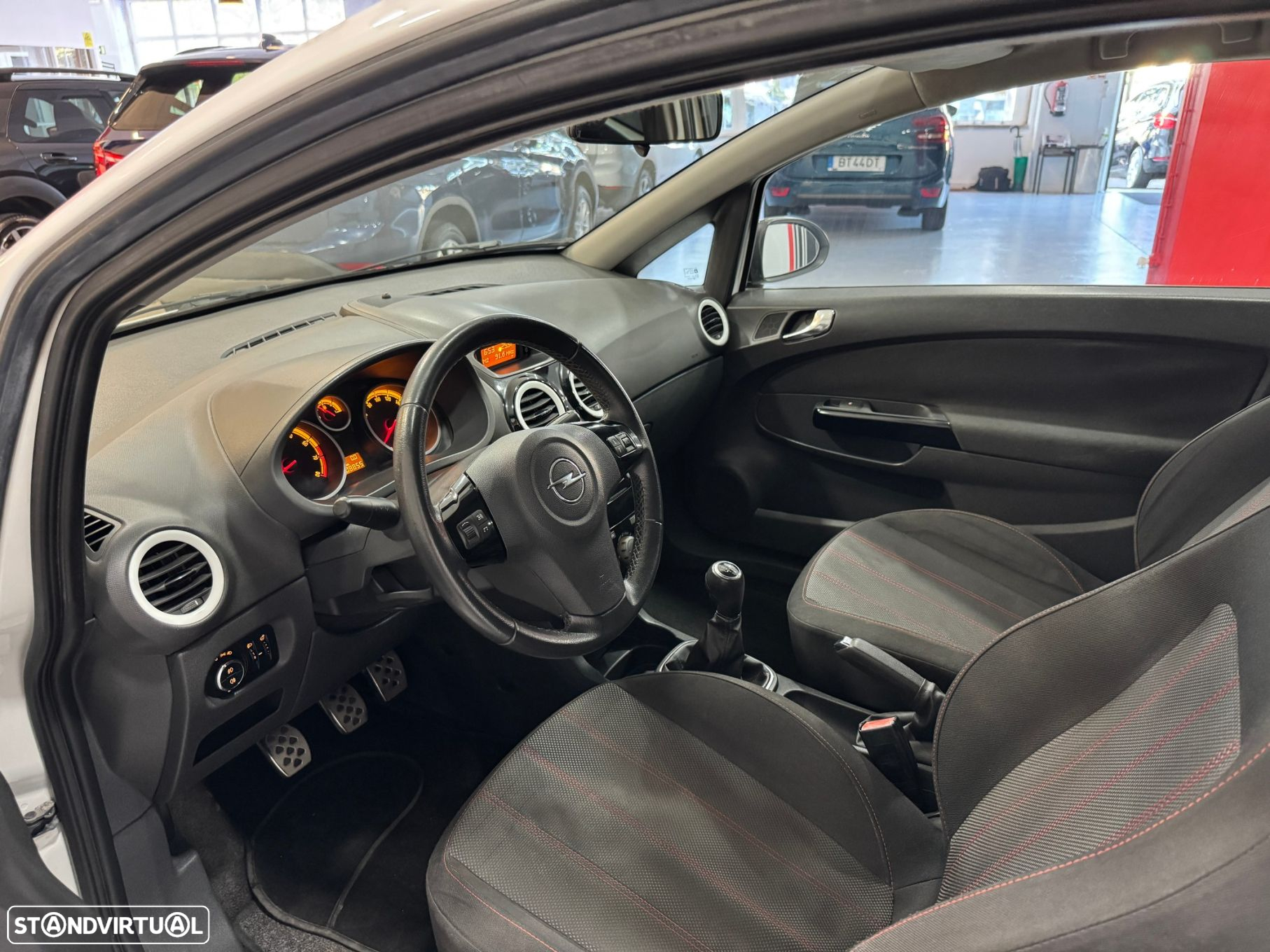 Opel Corsa 1.2 Black Edition - 22