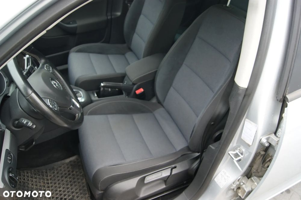 Volkswagen Golf Variant 2.0 TDI DPF DSG MATCH - 12