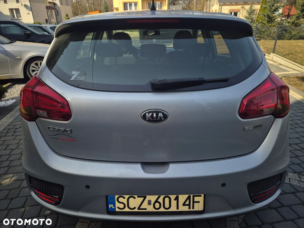 Kia Ceed 1.4 CVVT Dream Team Edition - 6