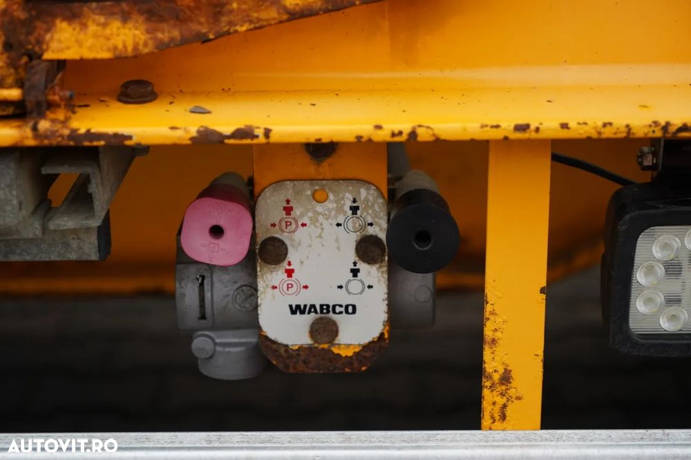 Castera REMORCA AUTO AMC CASTERA / ÎNCĂRCĂTOR JOS / 13,1 M / GAMĂ HIDRAULICĂ / AXĂ DE DIRECȚIE / TROLIU - 23