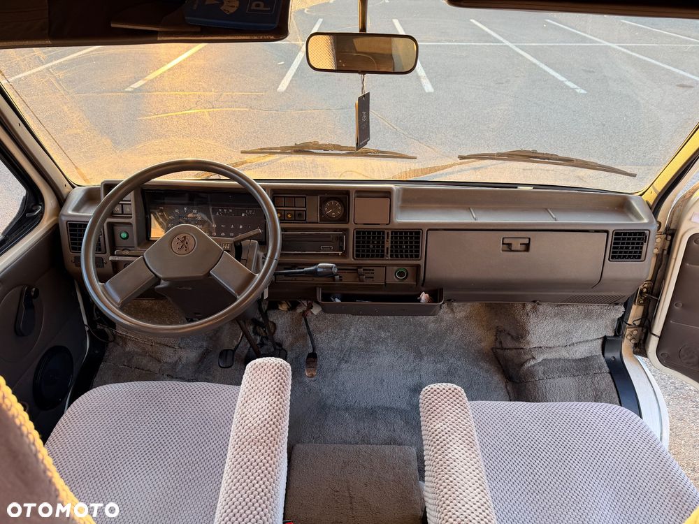 Peugeot 280L - 24