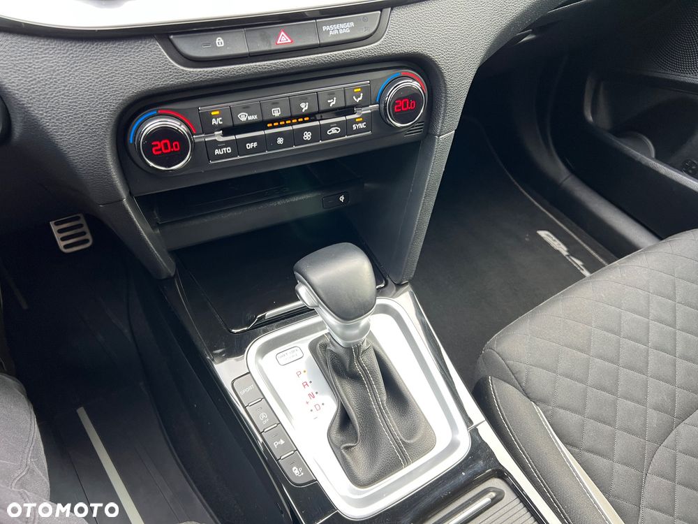 Kia Ceed 1.6 CRDi SCR GT-Line DCT - 14