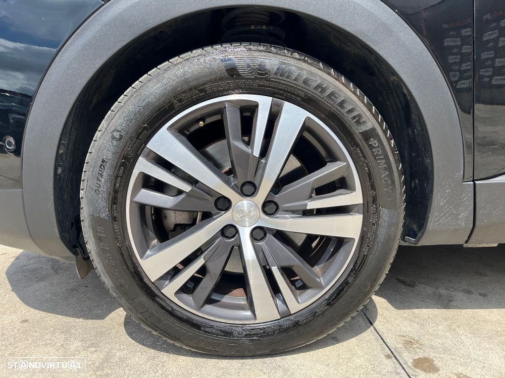 Peugeot 3008 225 e-EAT8 Allure - 11