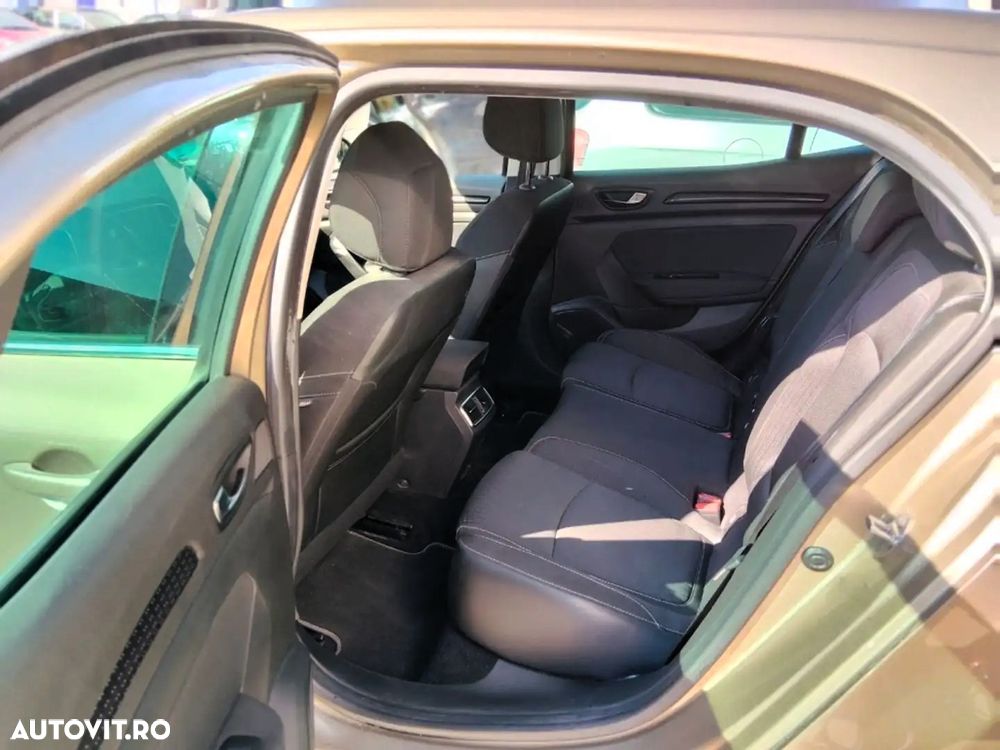 Renault Megane ENERGY TCe 100 EXPERIENCE - 13