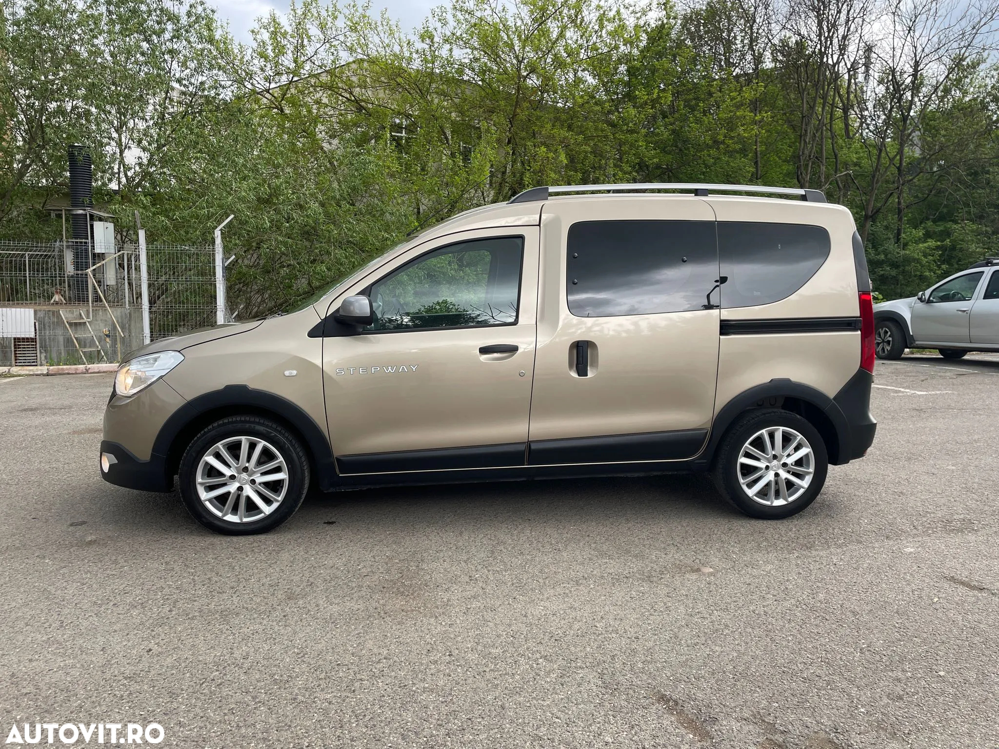Dacia Dokker 1.5 Blue dCi Stepway - 3