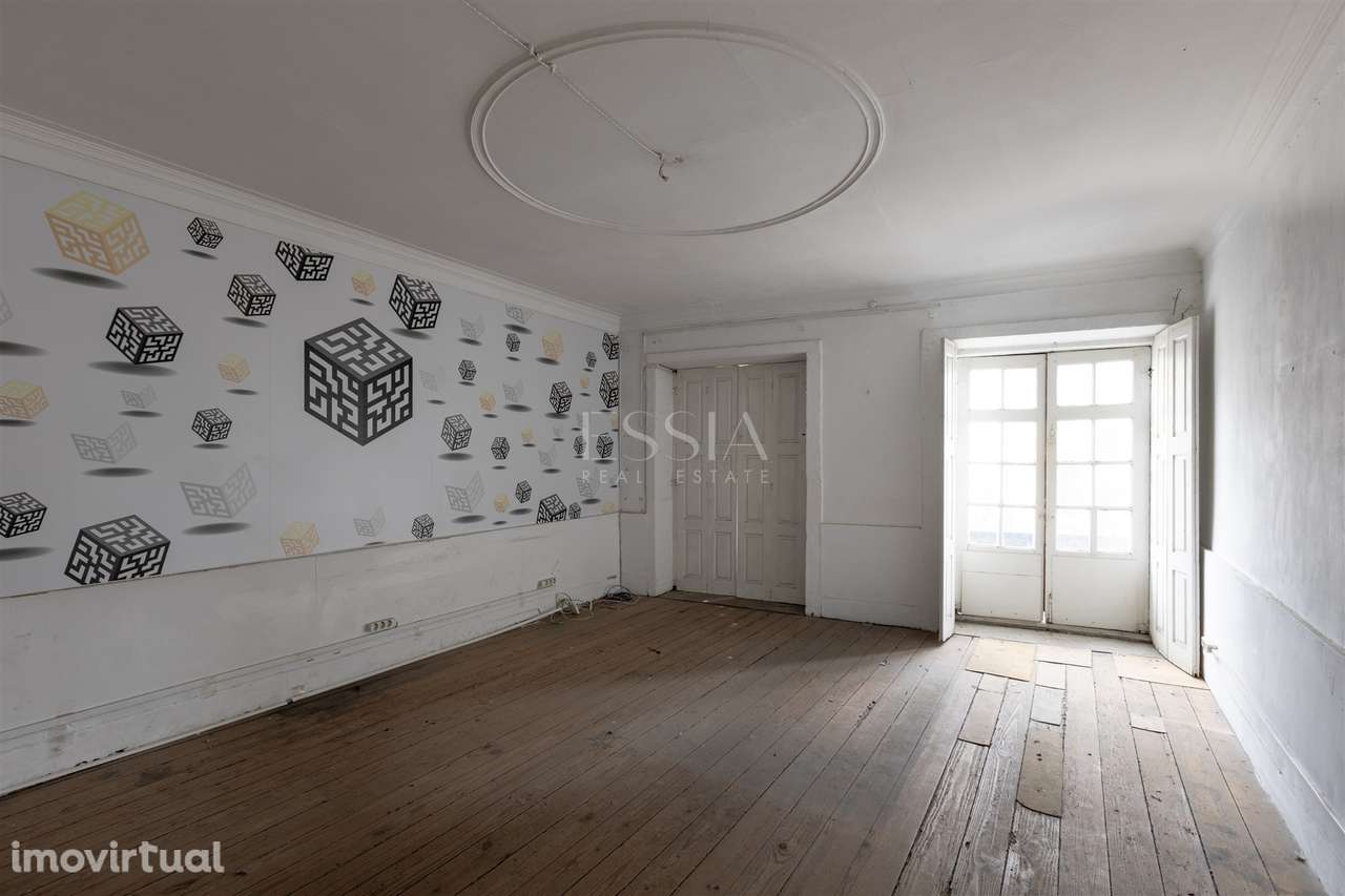 Prédio para Remodelar no Centro do Porto - Grande imagem: 2/17