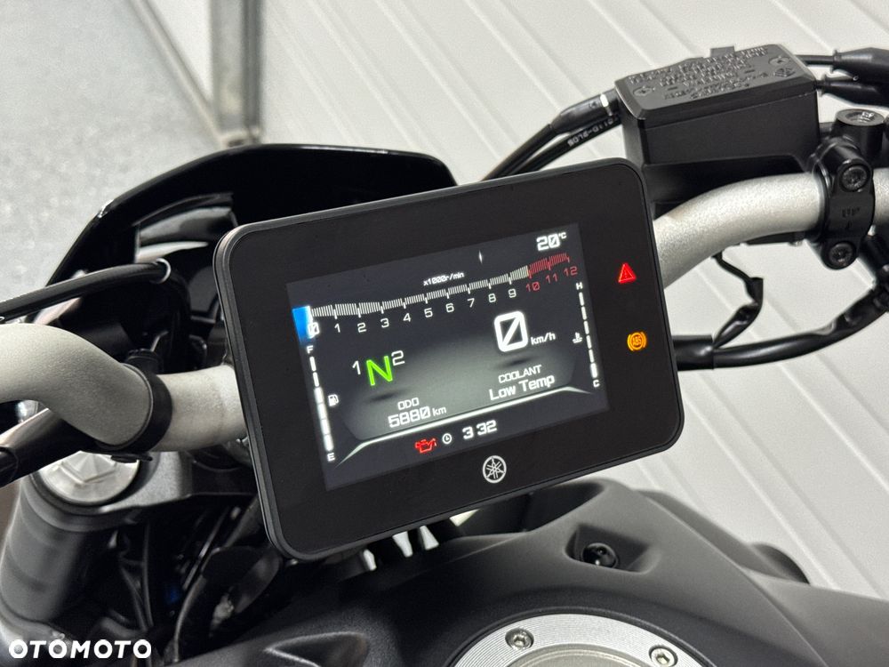 Yamaha MT - 30
